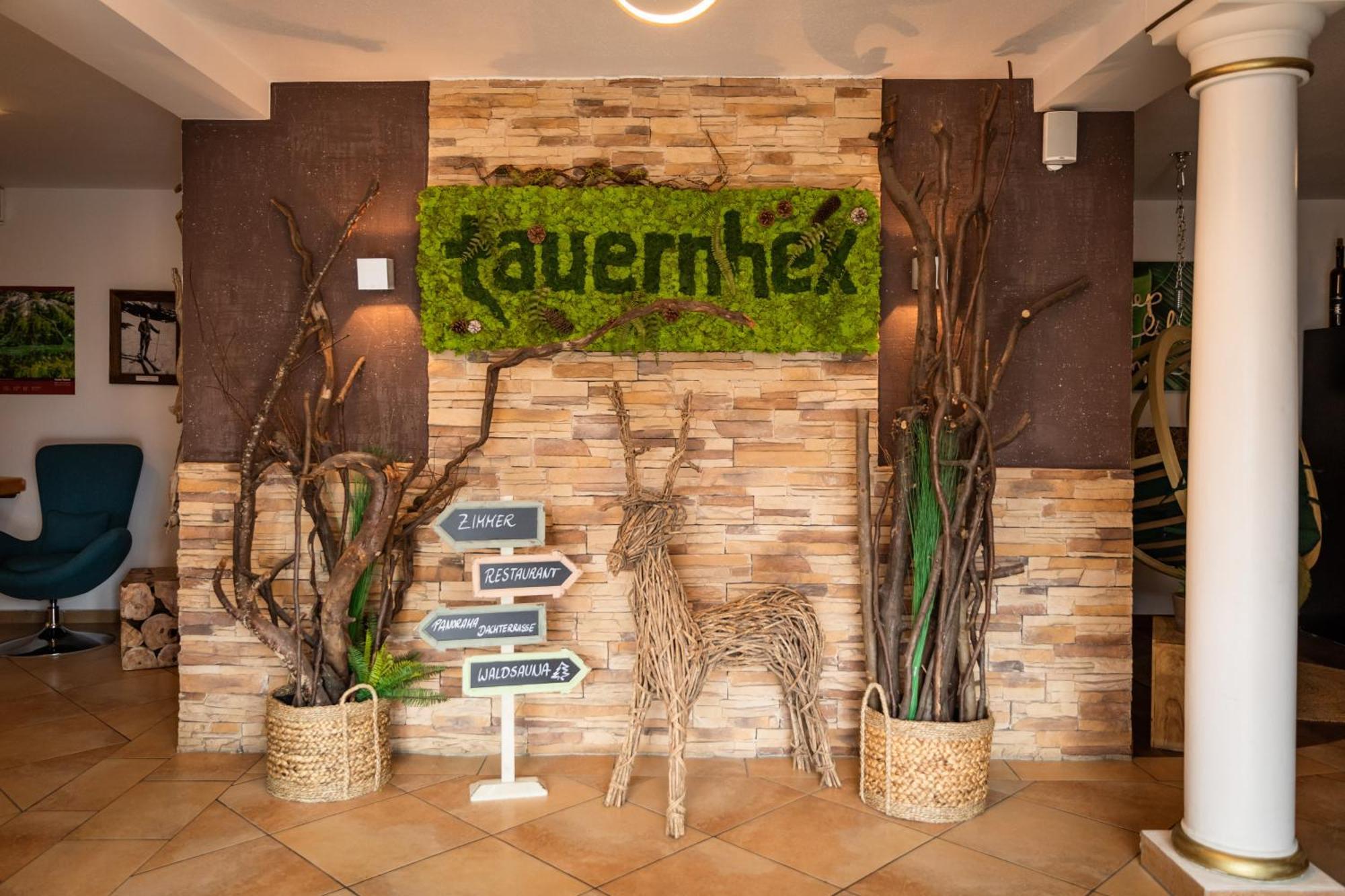Hotel Restaurant Tauernhex Piesendorf Exterior photo